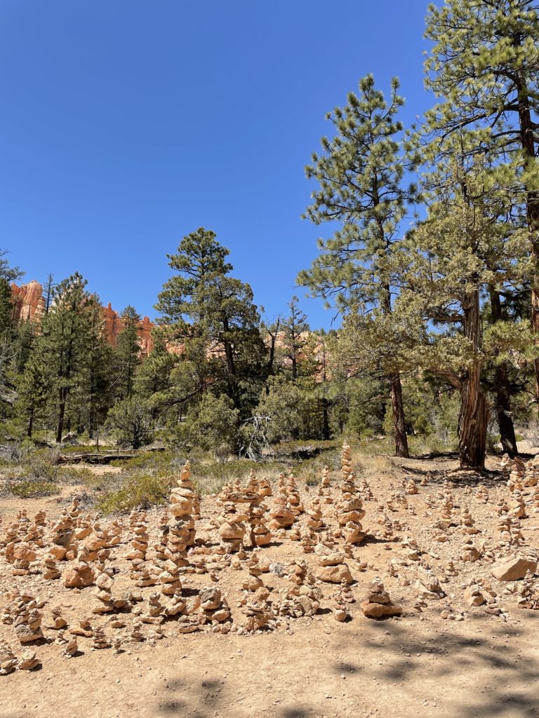 cairns in bryce canyon